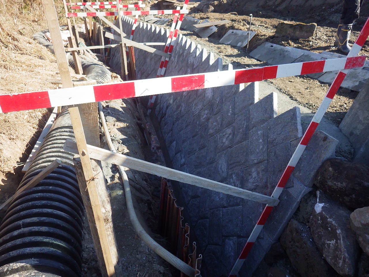 石工事(積み石完了）